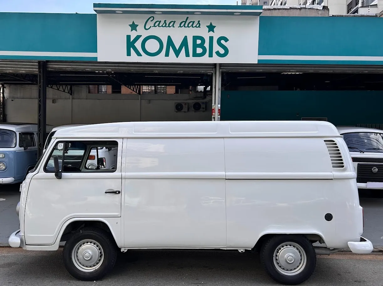 Volkswagen Kombi 1.4 Standard Total Flex 3p
