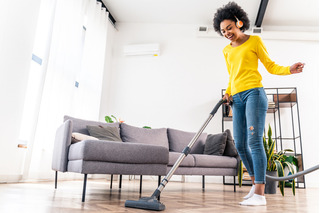 Revolucionando la limpieza del hogar: explorando la batalla entre las aspiradoras Dyson y Rainbow
