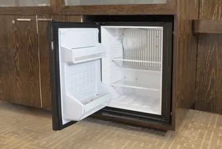 Por qué todos debemos tener un mini nevera, un indispensable en nuestros días
