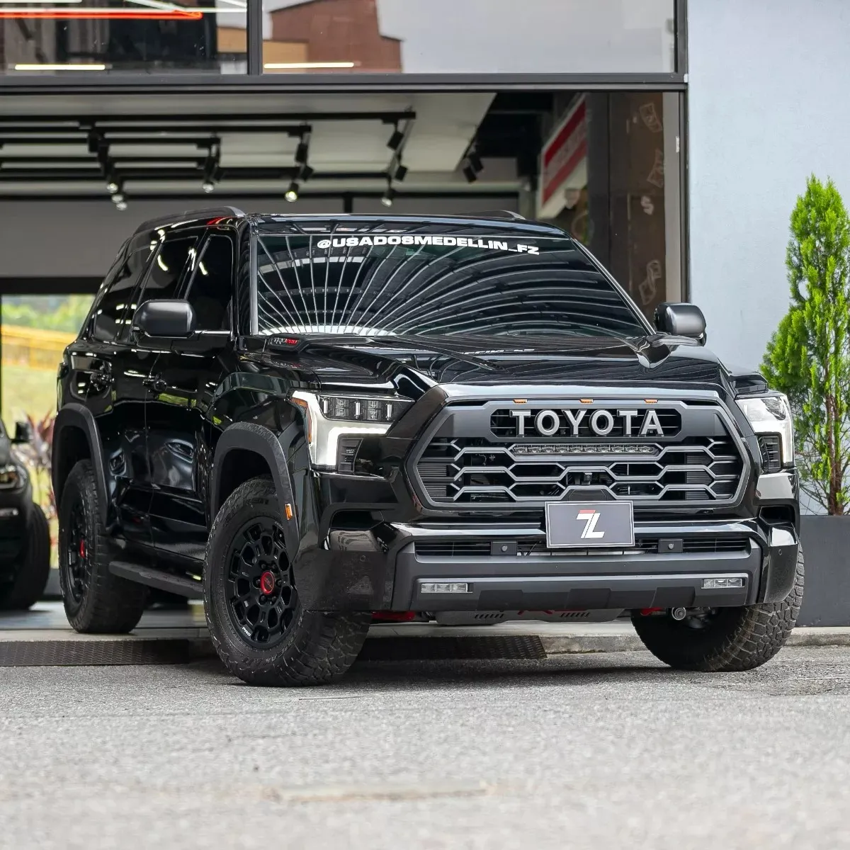 Toyota Sequoia Trd Pro Black 3.5