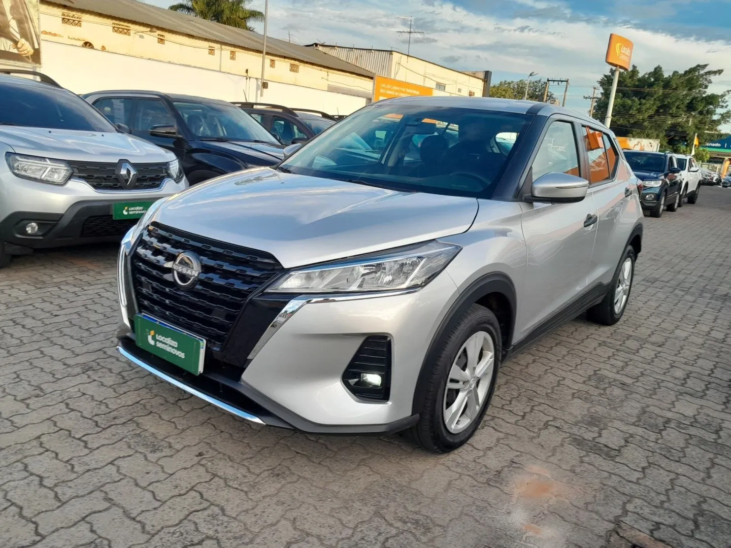 Nissan Kicks 1.6 16v Flexstart Active Xtronic