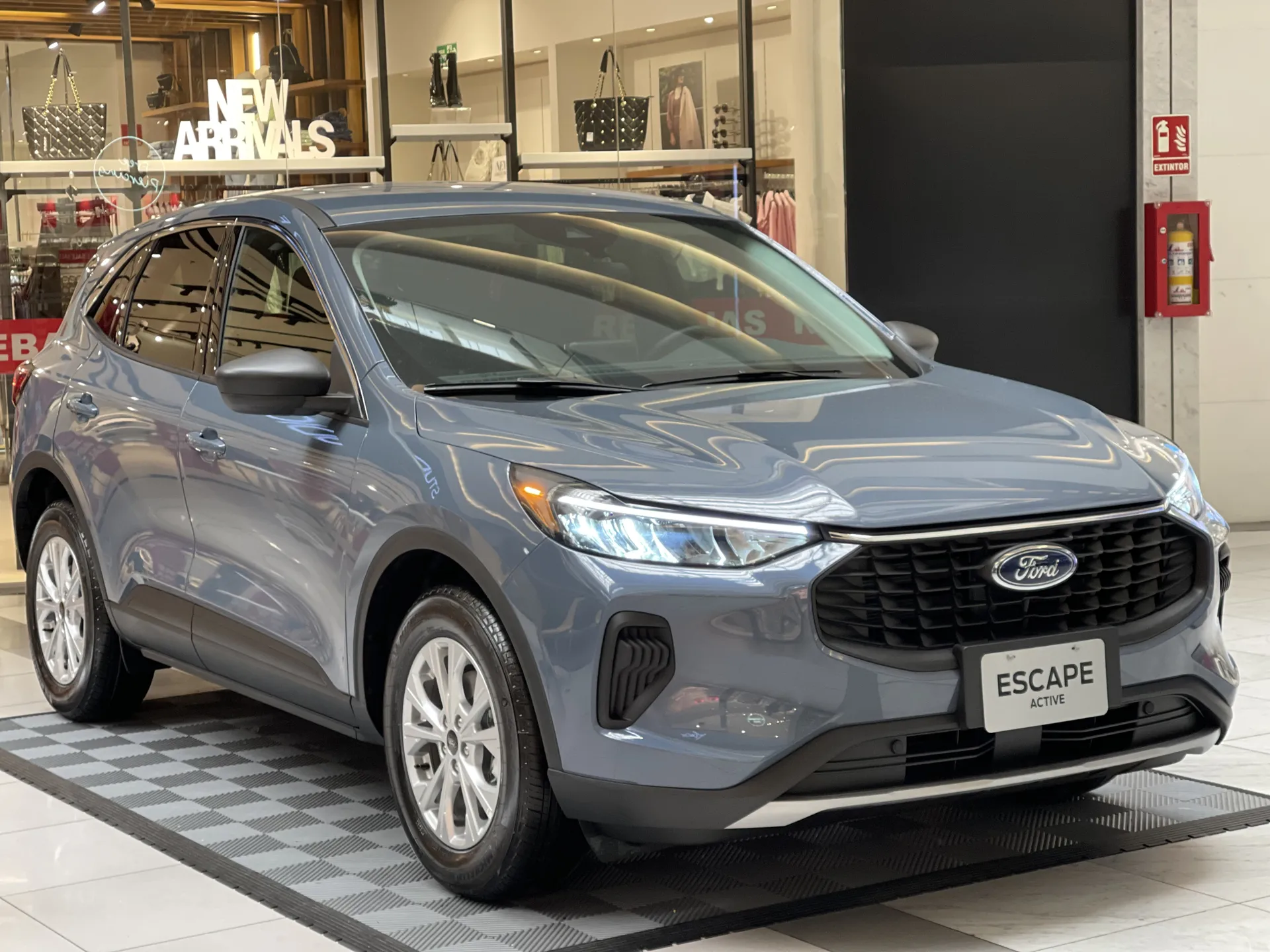 Ford Escape Active  Hibrida   200caballos  Sg