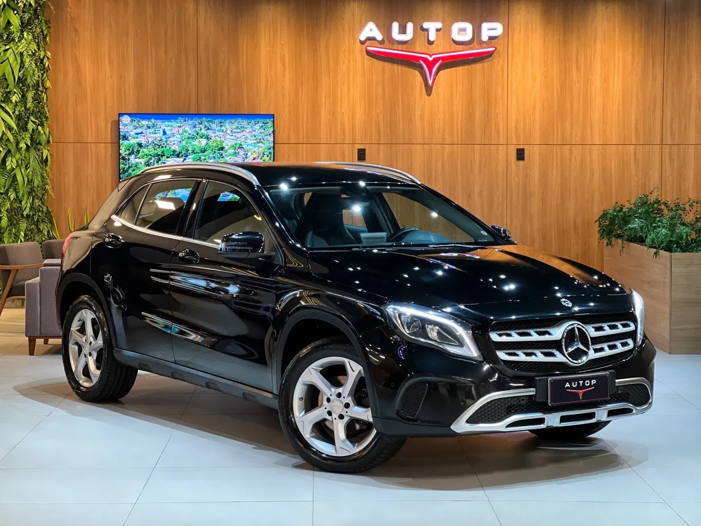 Mercedes-benz Gla 200 1.6 Cgi Flex Advance 7g-dct