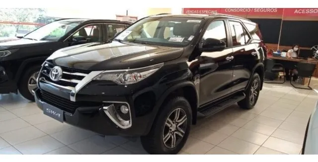 Toyota Hilux Sw4 2.8 D-4d Turbo Diesel Srx Platinum 7l 4x4 A