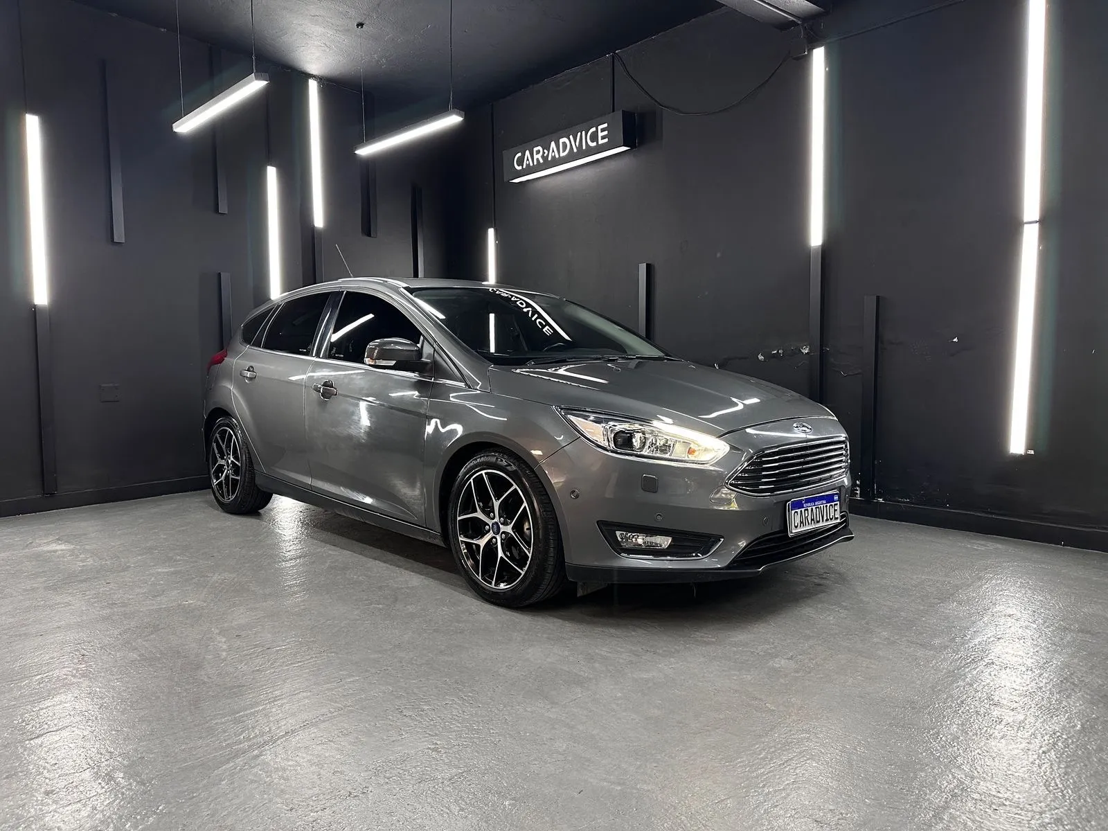 Ford Focus 2.0 Titanium Power 5p L16