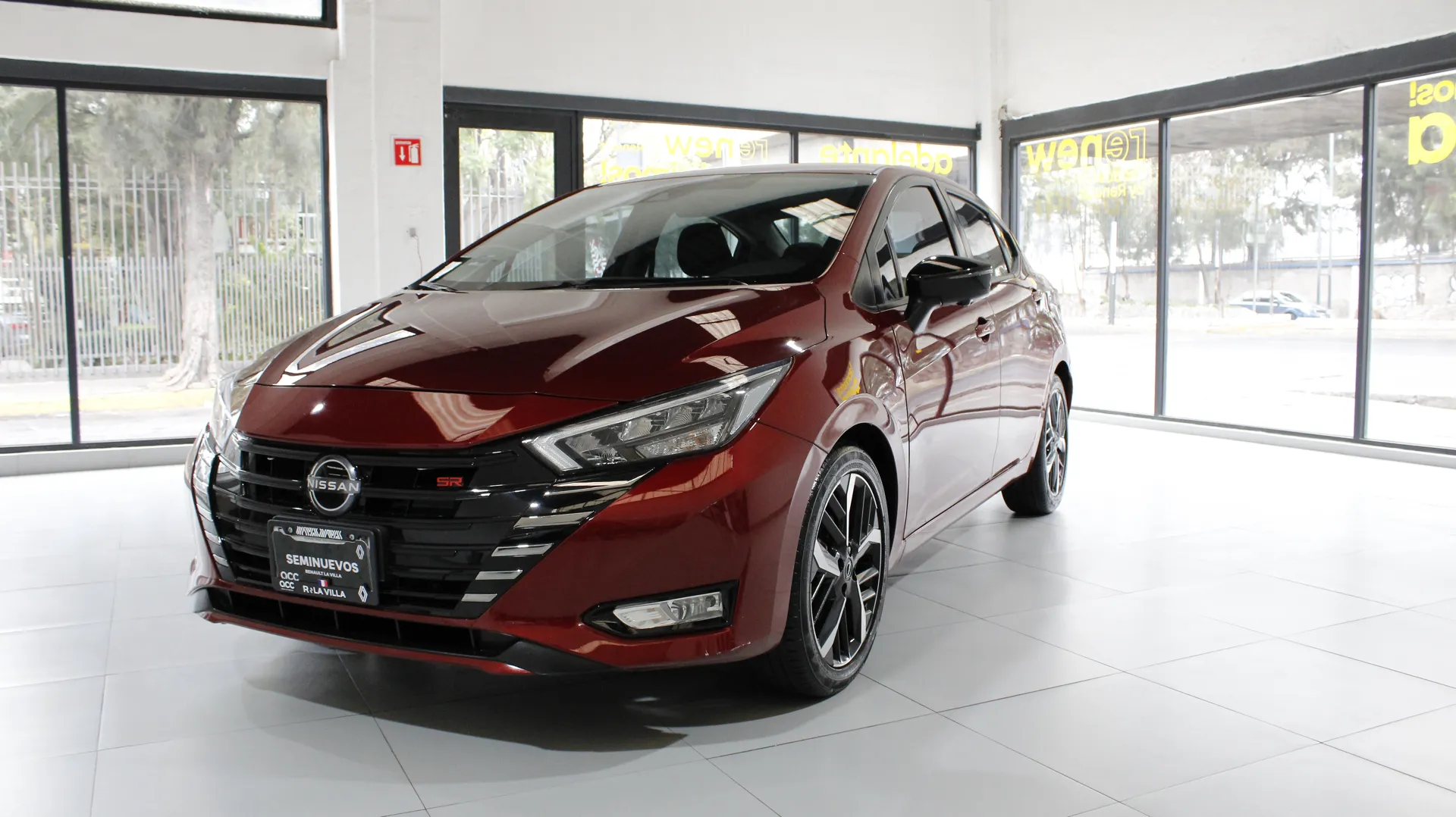 Nissan Versa 4p Sr Cvt A/ac.aut., Spoiler, F.niebla,ra17 
