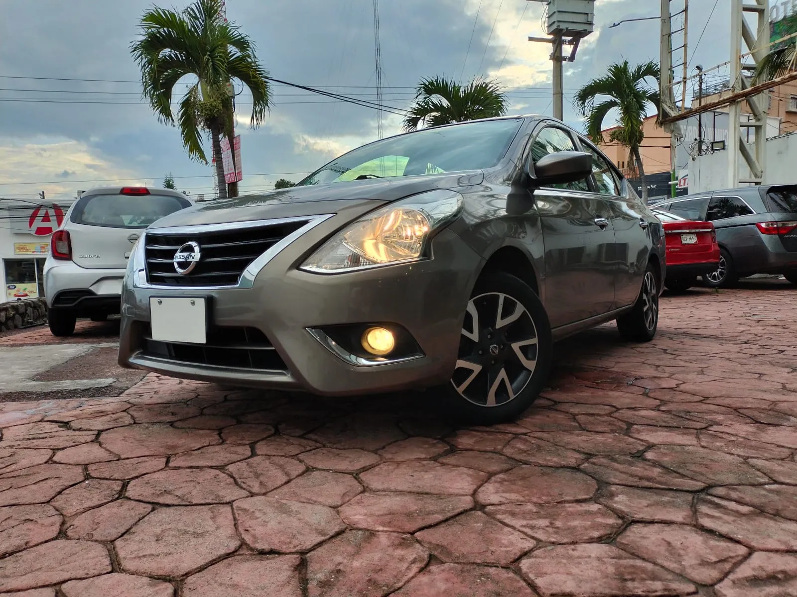 Nissan Versa 2019