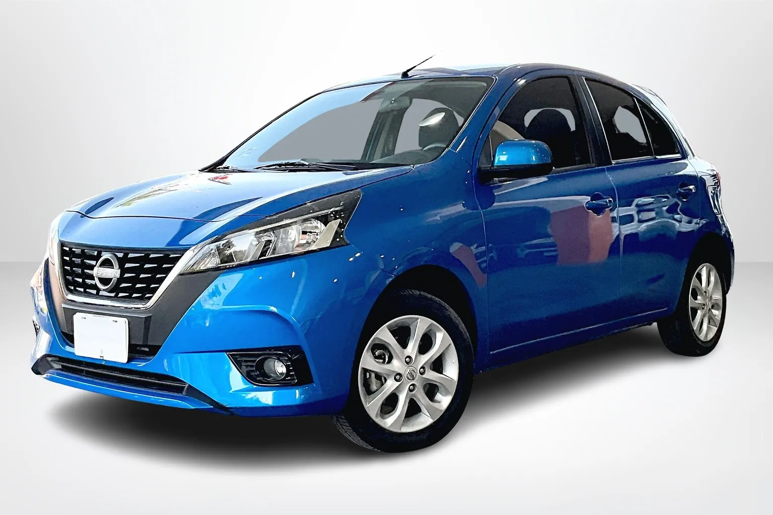 Nissan March 2023