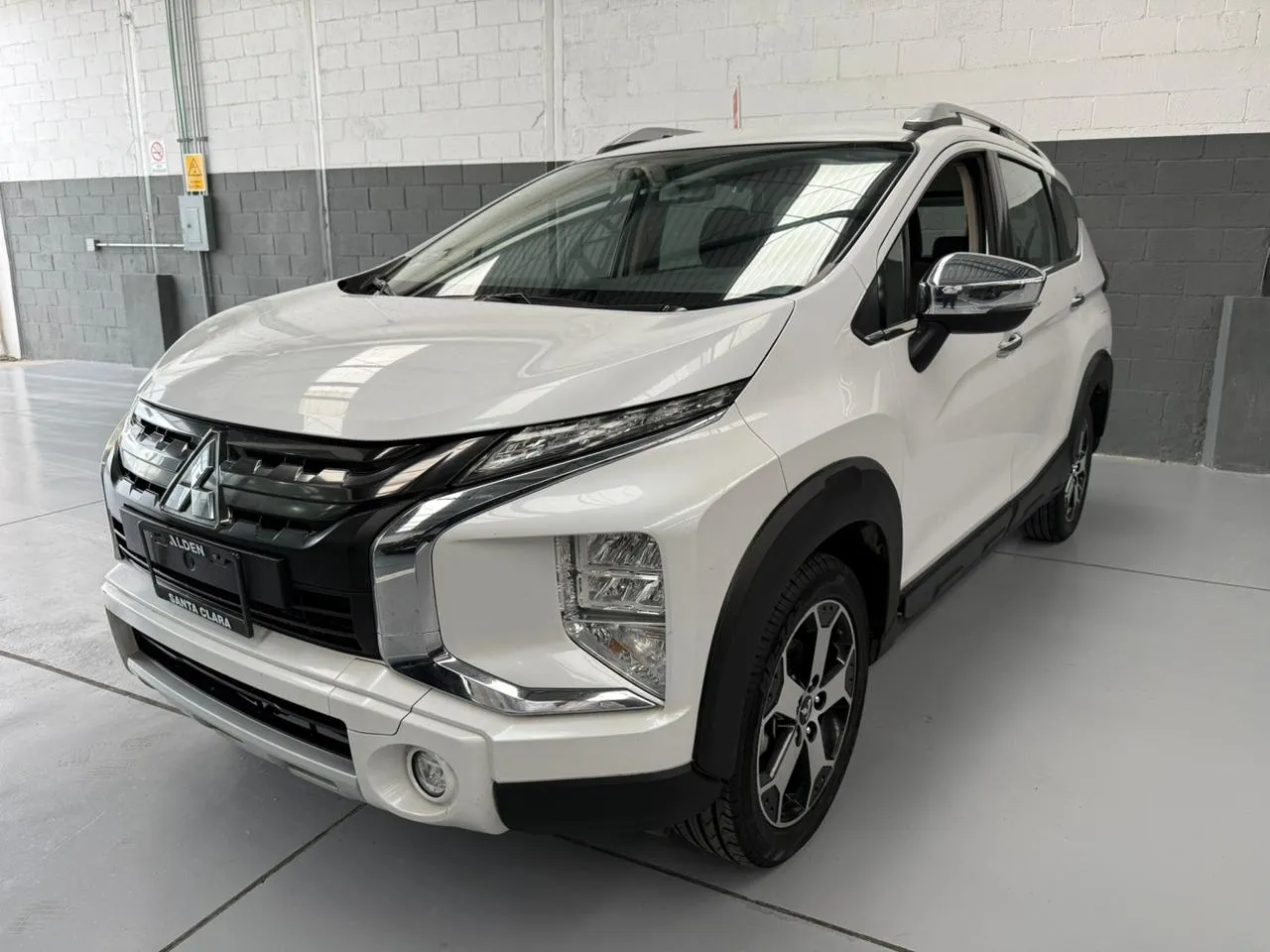 Mitsubishi Xpander 2023 5p Cross L4/1.5 Aut