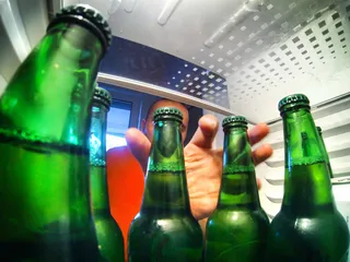 Sabor e temperatura ideal: conozca todo sobre neveras para cerveza