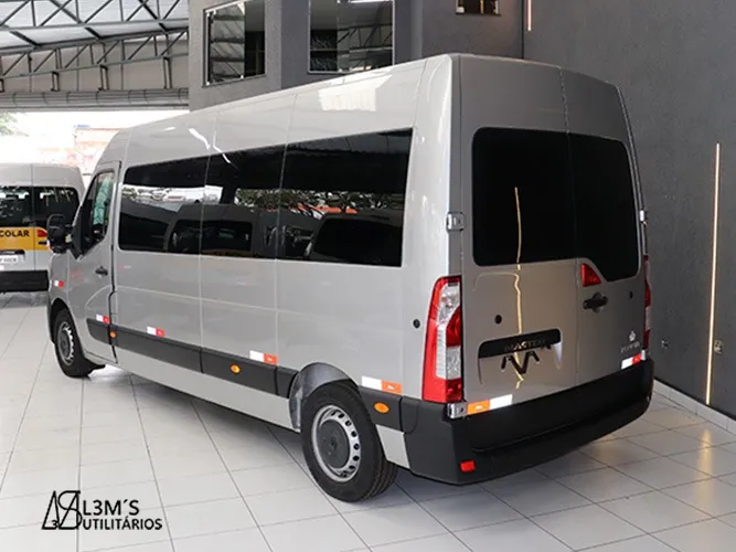  Renault Master L3h2 2025 Executiva 16l