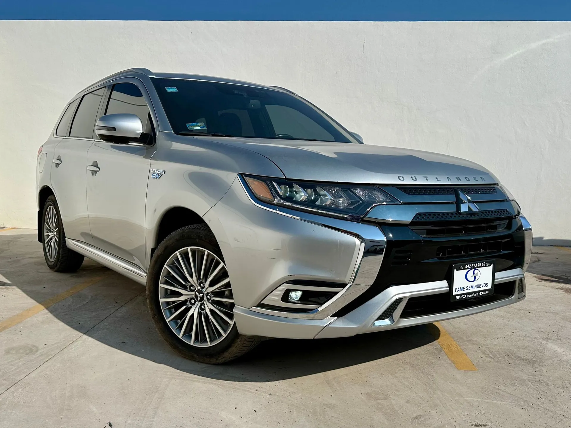 Mitsubishi Outlander 2021