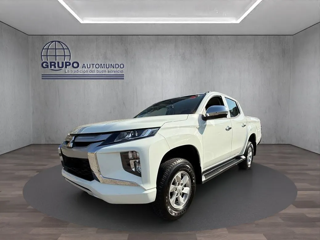 Mitsubishi L200 2023