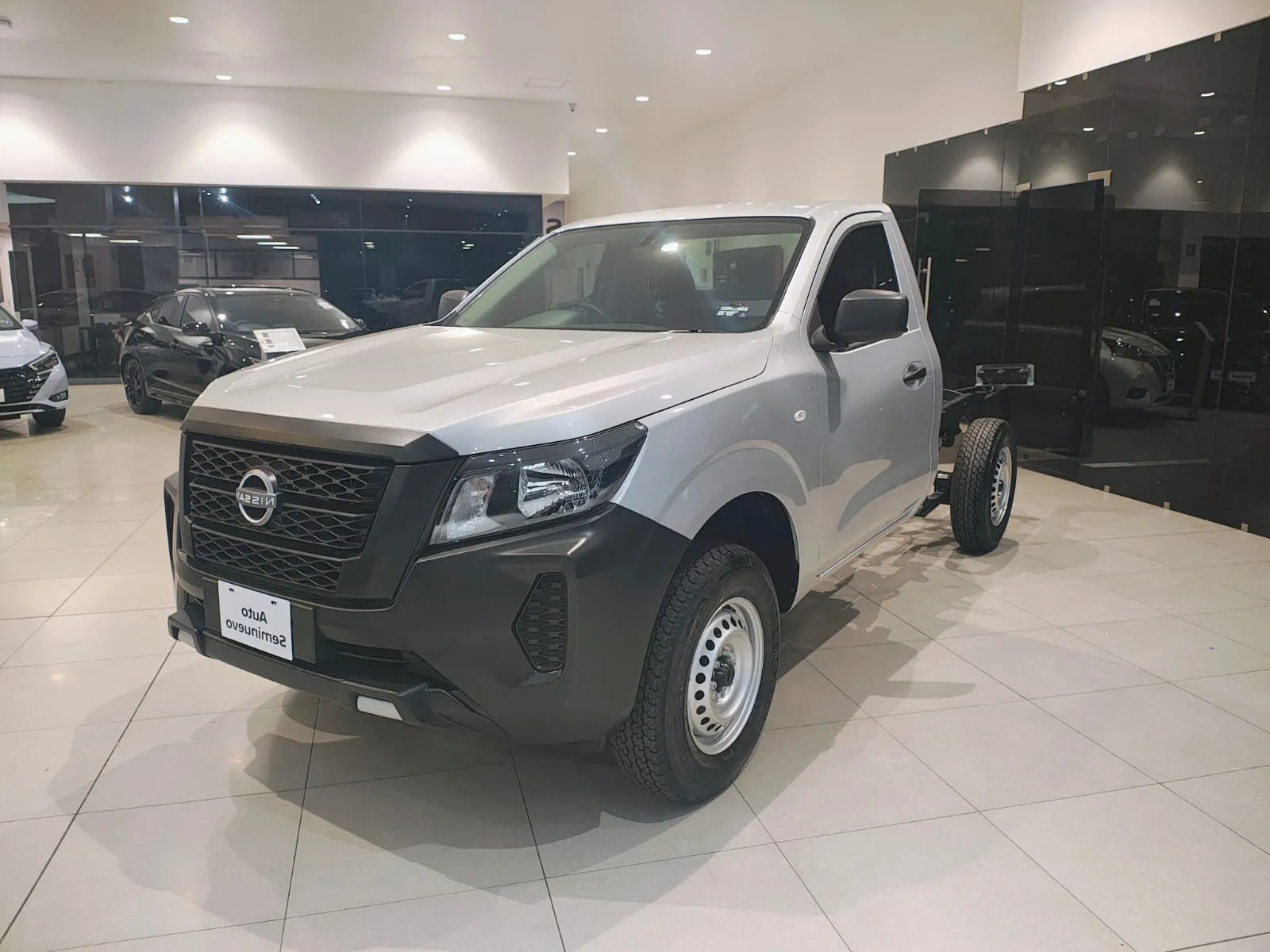 Nissan Chasis Cabina Np300 2024