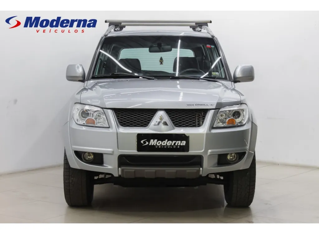 Mitsubishi Pajero Tr4 2.0 4x2 16v 140cv Flex 4p Automático