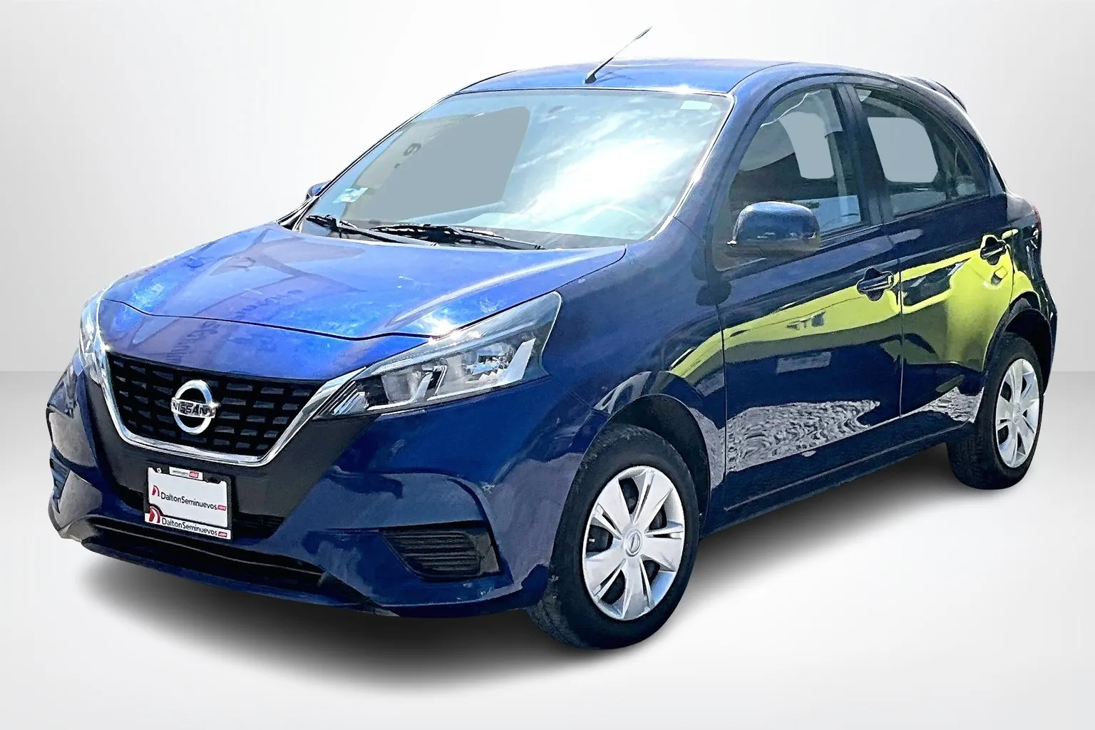 Nissan March 2021