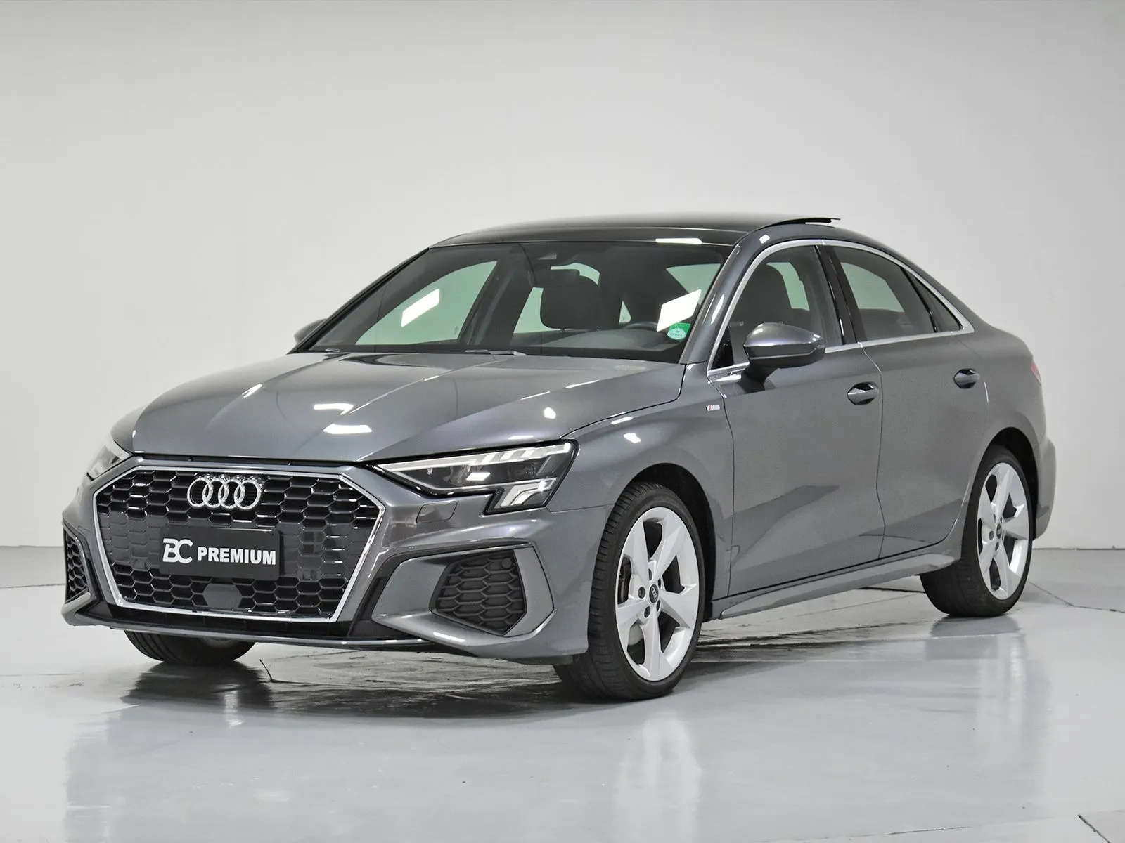 Audi A3 Sedan S-line 2.0 Tfsi S-tronic 2022/2023