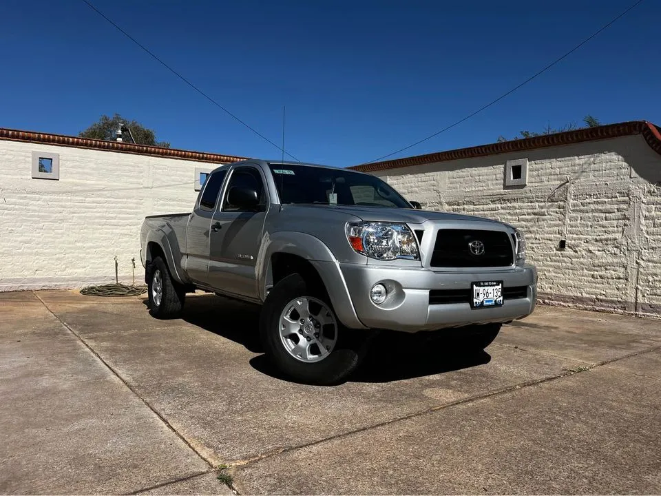 Toyota Tacoma Super Cab 4x4 2005