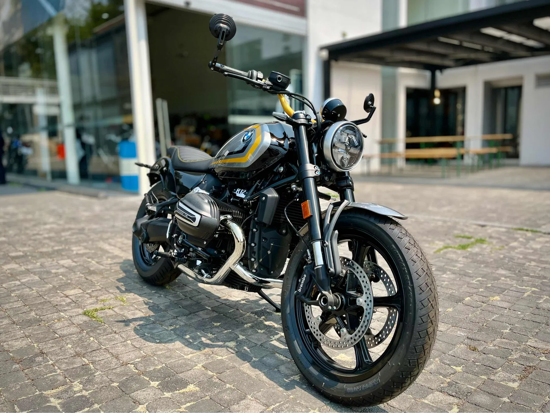 Bmw R12