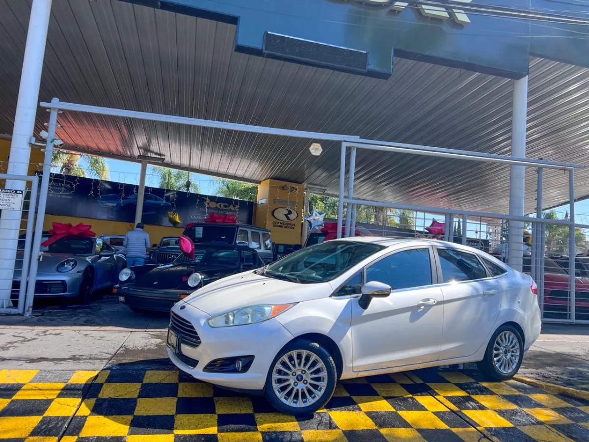 Ford Fiesta Titanium 2016    
