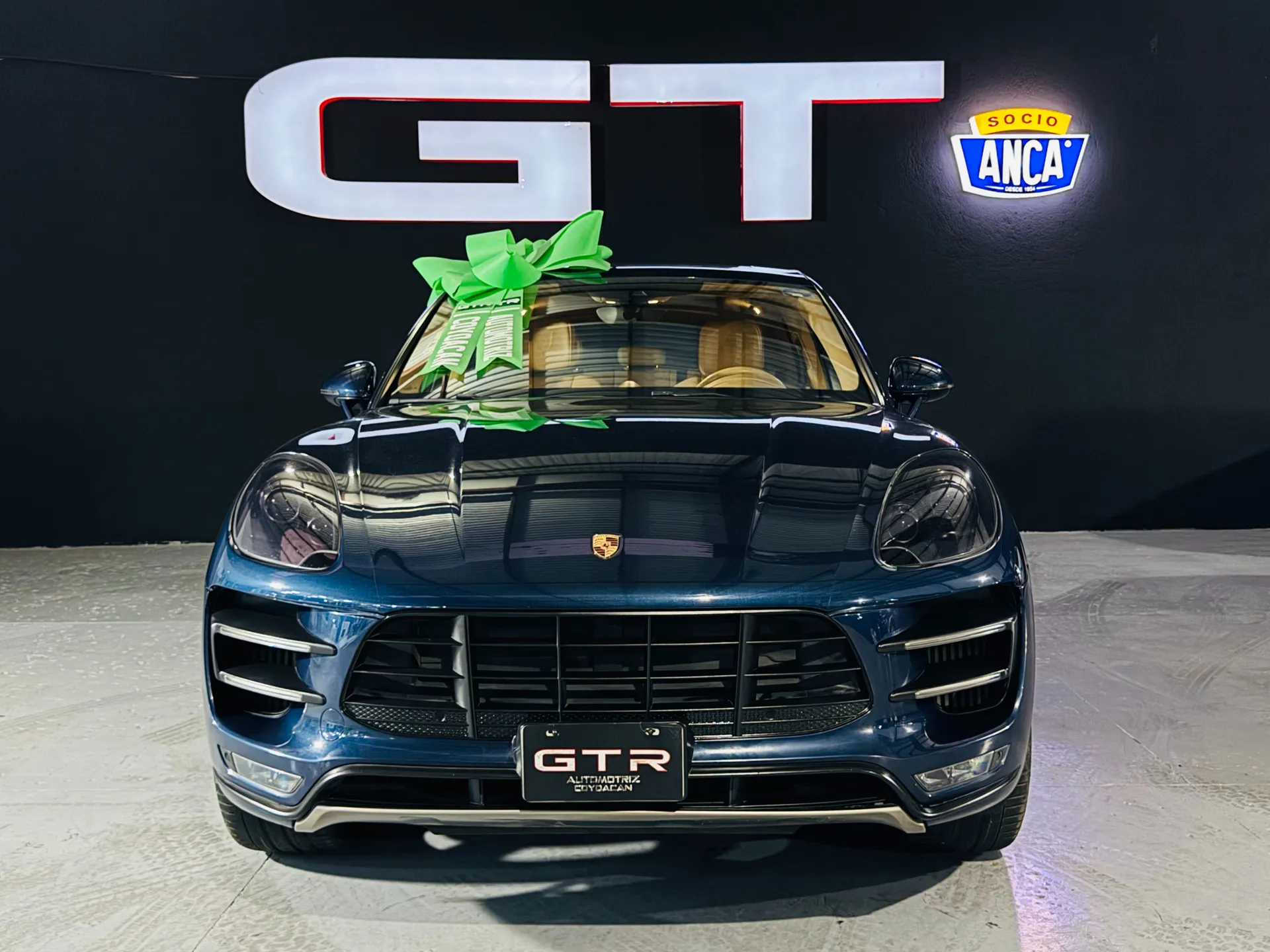 Porsche Macan Turbo 2015