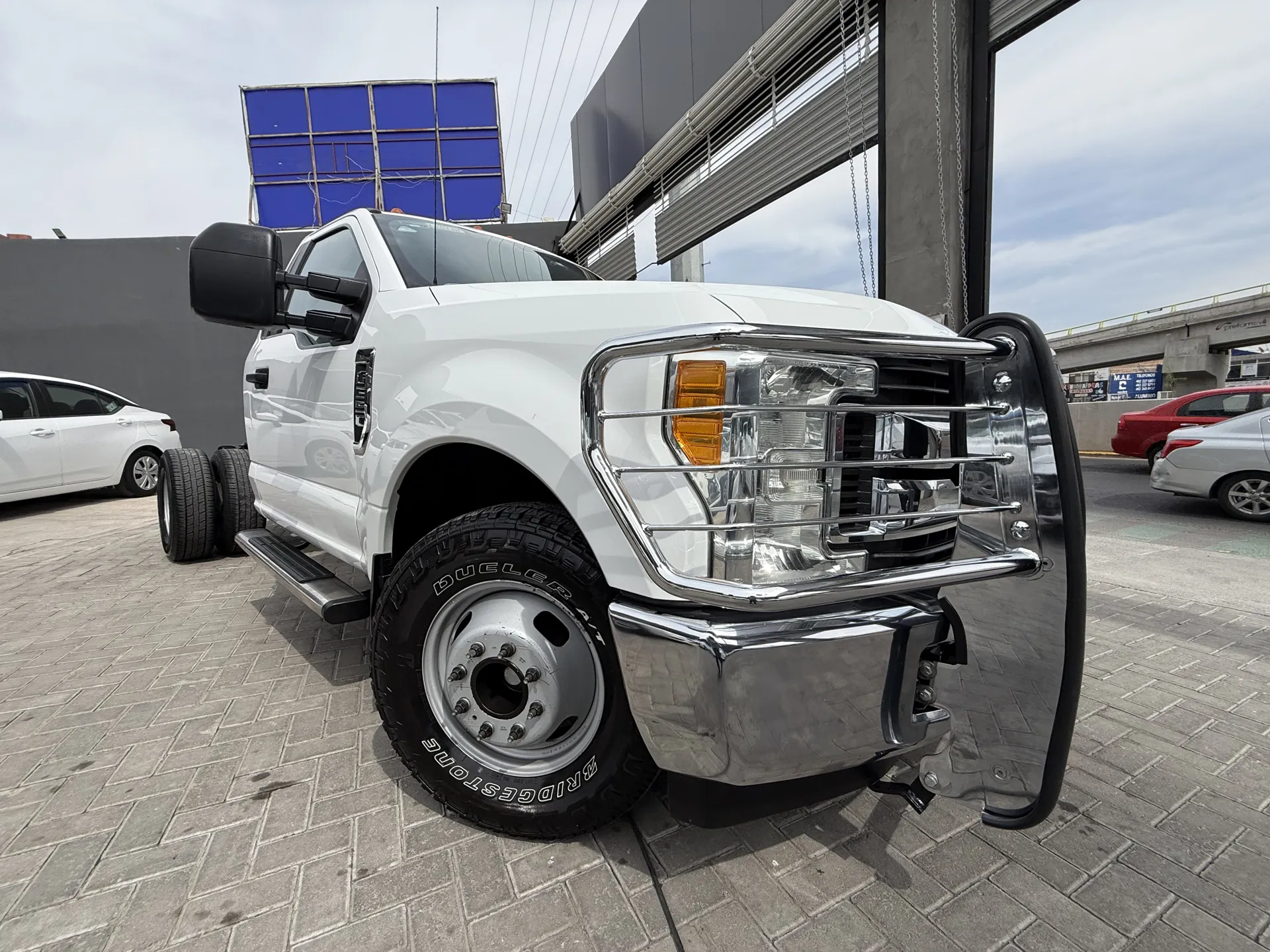 Ford F-350 6.3l Xl 6.2 Plus Ac At