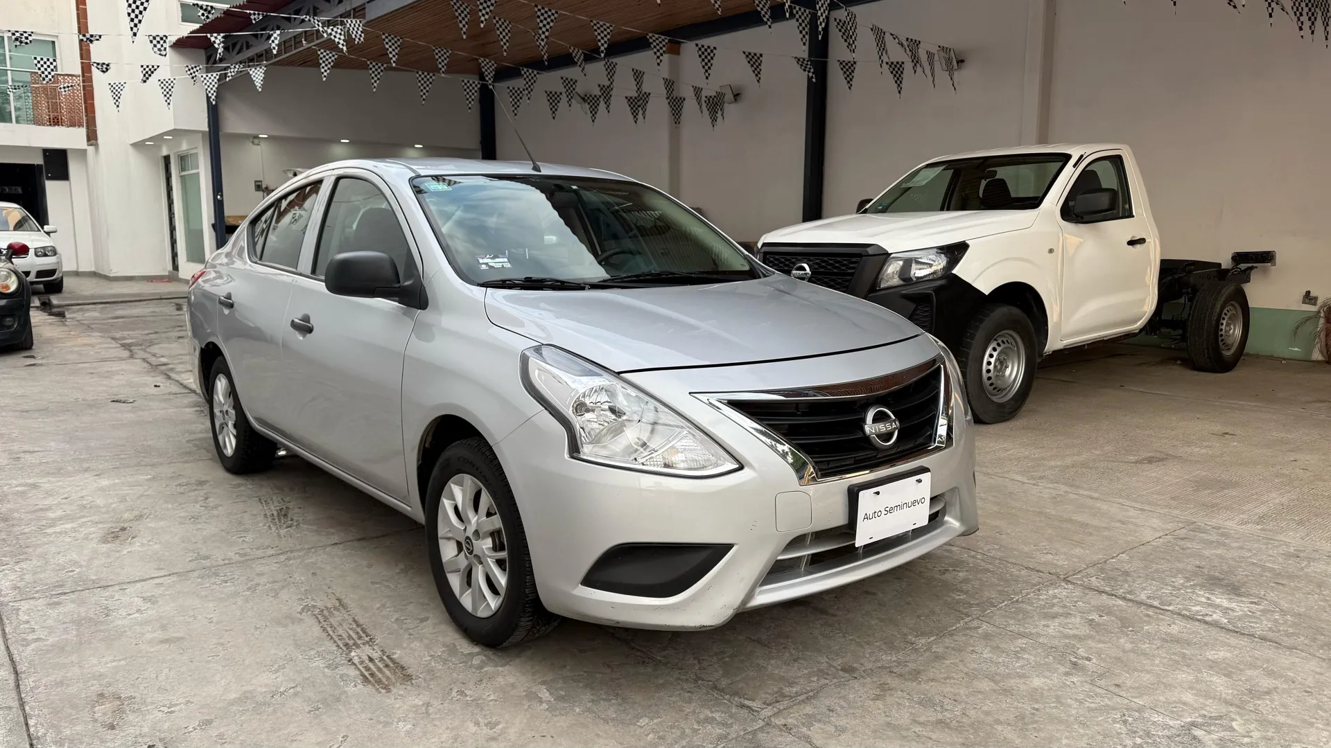 Nissan Versa 1.6 Drive Mt