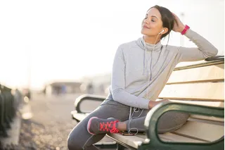 ¿Cómo armar los mejores conjuntos con zapatillas deportivas?