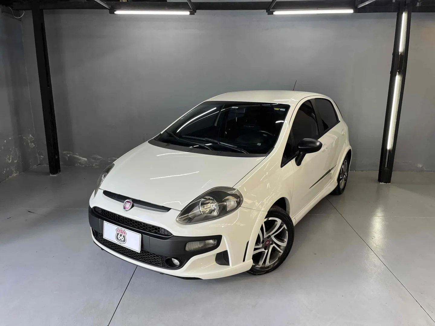 Fiat Punto 1.8 Blackmotion 16v Flex 4p Automatizado