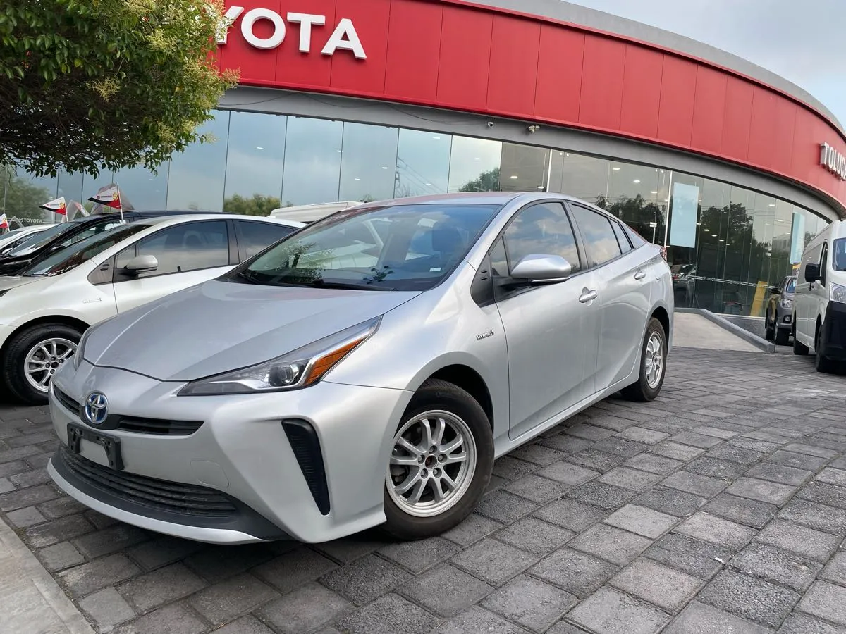 Toyota Prius 2021