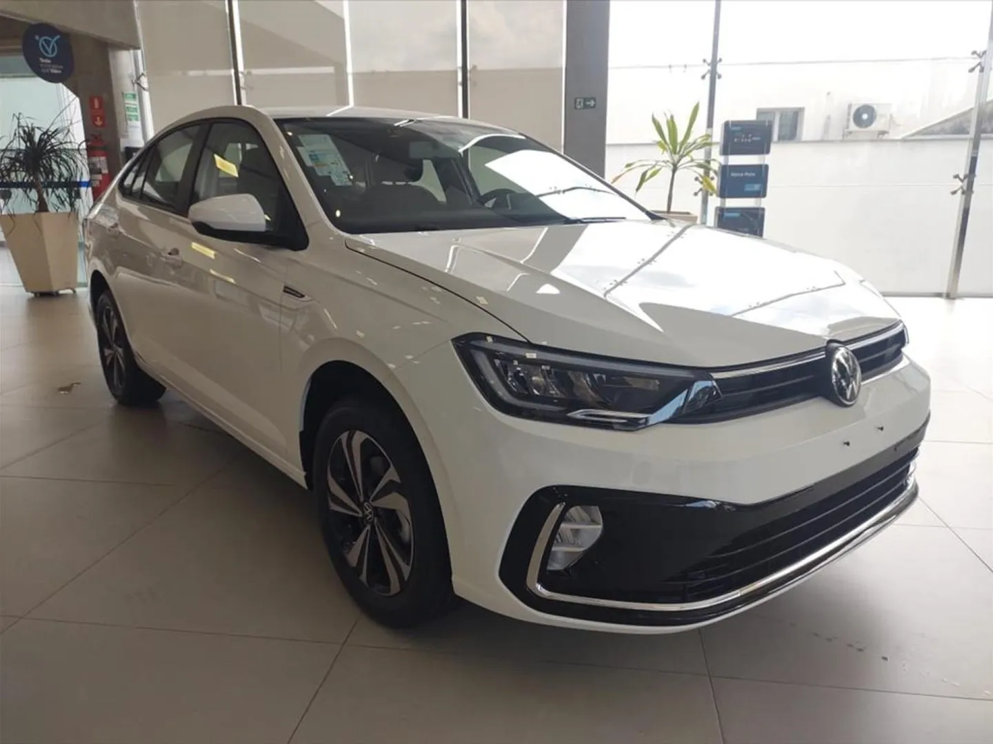 Volkswagen Virtus 1.0 12v 200 Tsi Comfortline Flex Automátic