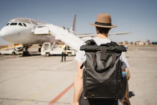 encuentre su mochila de viaje
