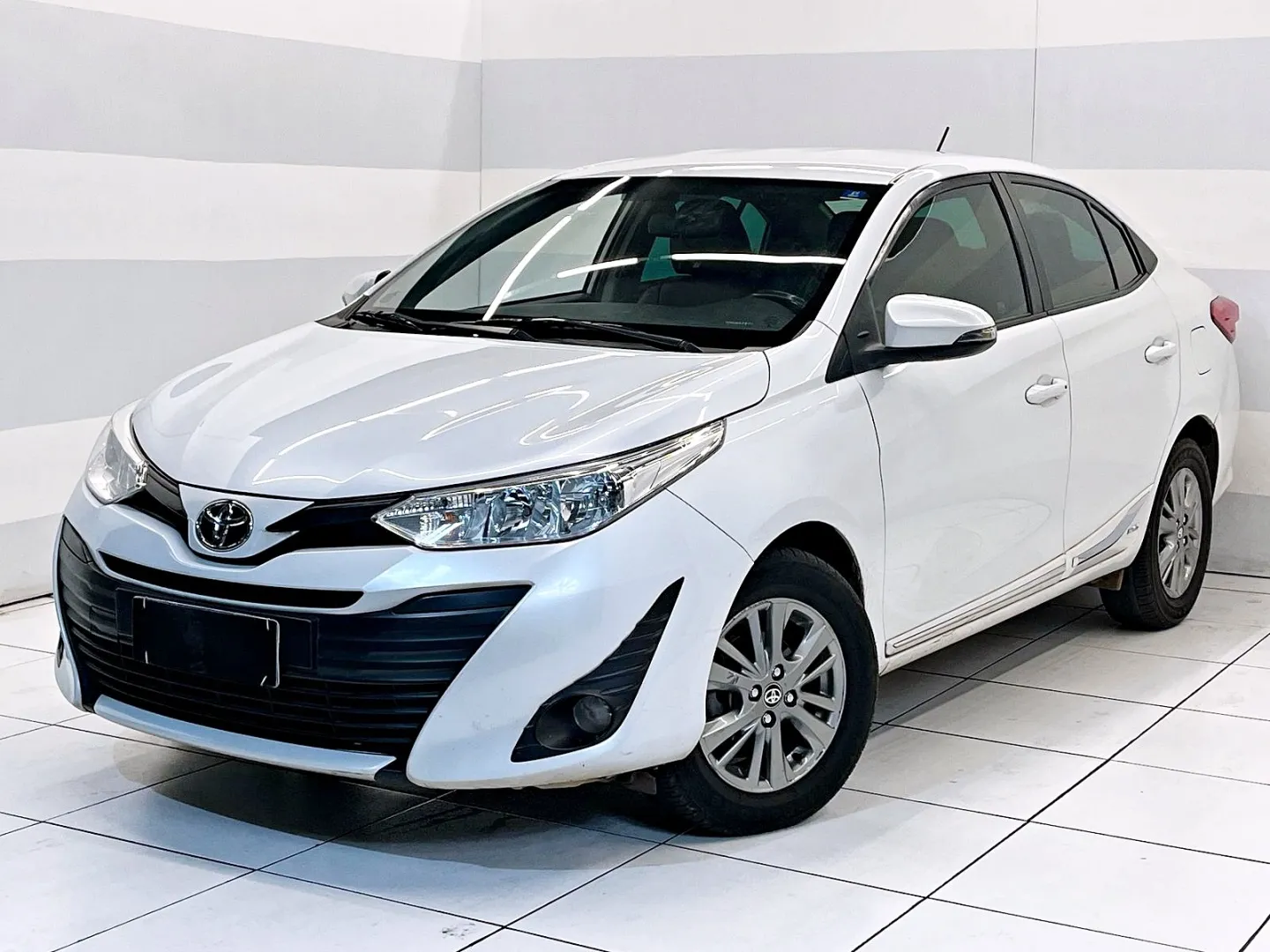 Toyota Yaris 1.5 16v Flex Sedan Xl Plus Connect Multidrive
