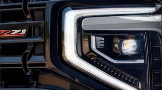 La nueva Chevrolet Tahoe Z71 2025 combina lujo, potencia y diseño todoterreno en una SUV imponente de más de cinco metros de largo. 