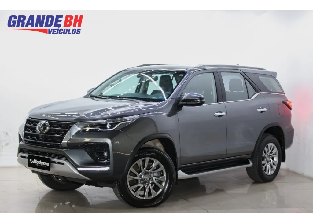 Toyota Hilux Sw4 2.8 D-4d Turbo Diesel Srx 7l 4x4 Automático