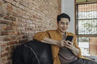 pessoa com celular