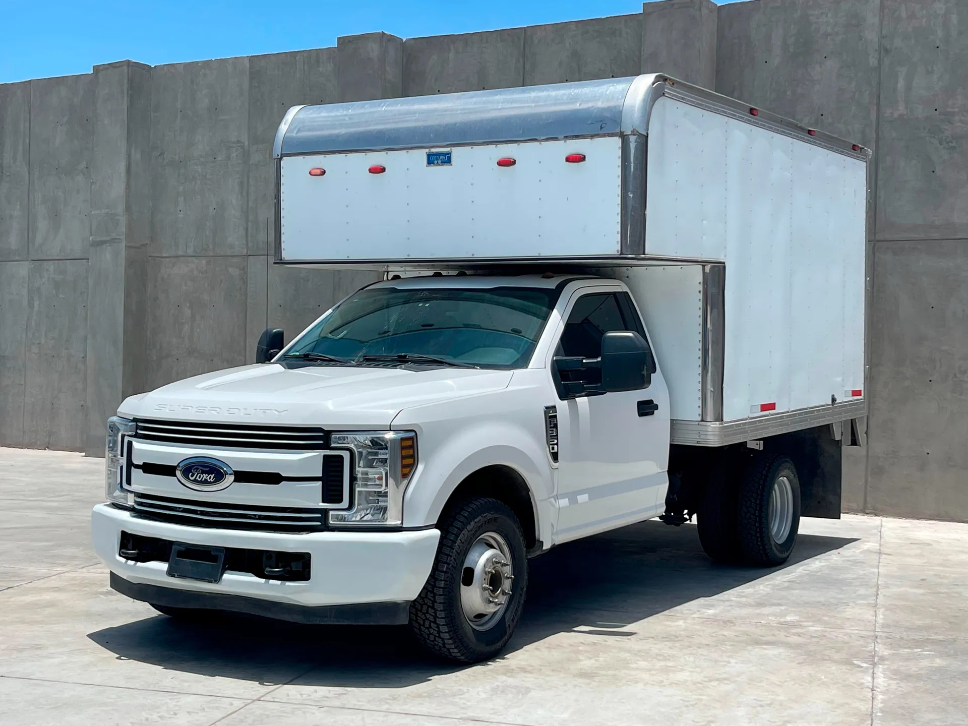 Ford F-350 6.3l Xl 6.2 At