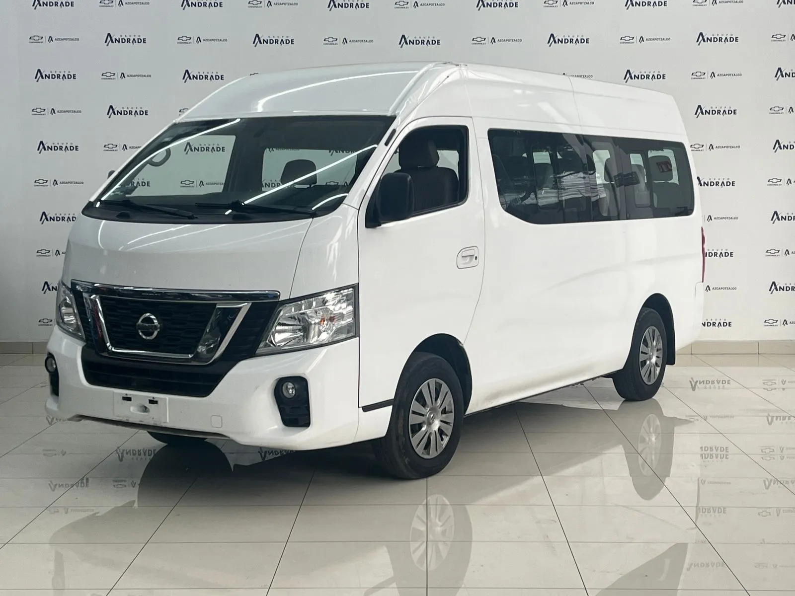 Nissan Urvan 2021