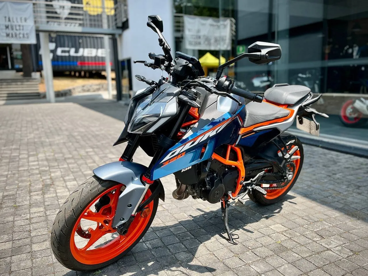 390 Duke