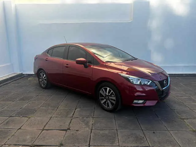 Nissan Versa Exclusive Aut 4 Puertas