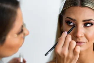  DESCUBRE EL UNIVERSO DE los delineadores de Urban Decay
