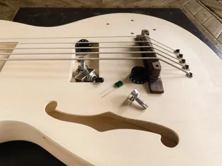 Las 6 mejores guitarras semi-acústicas para una alta inversión