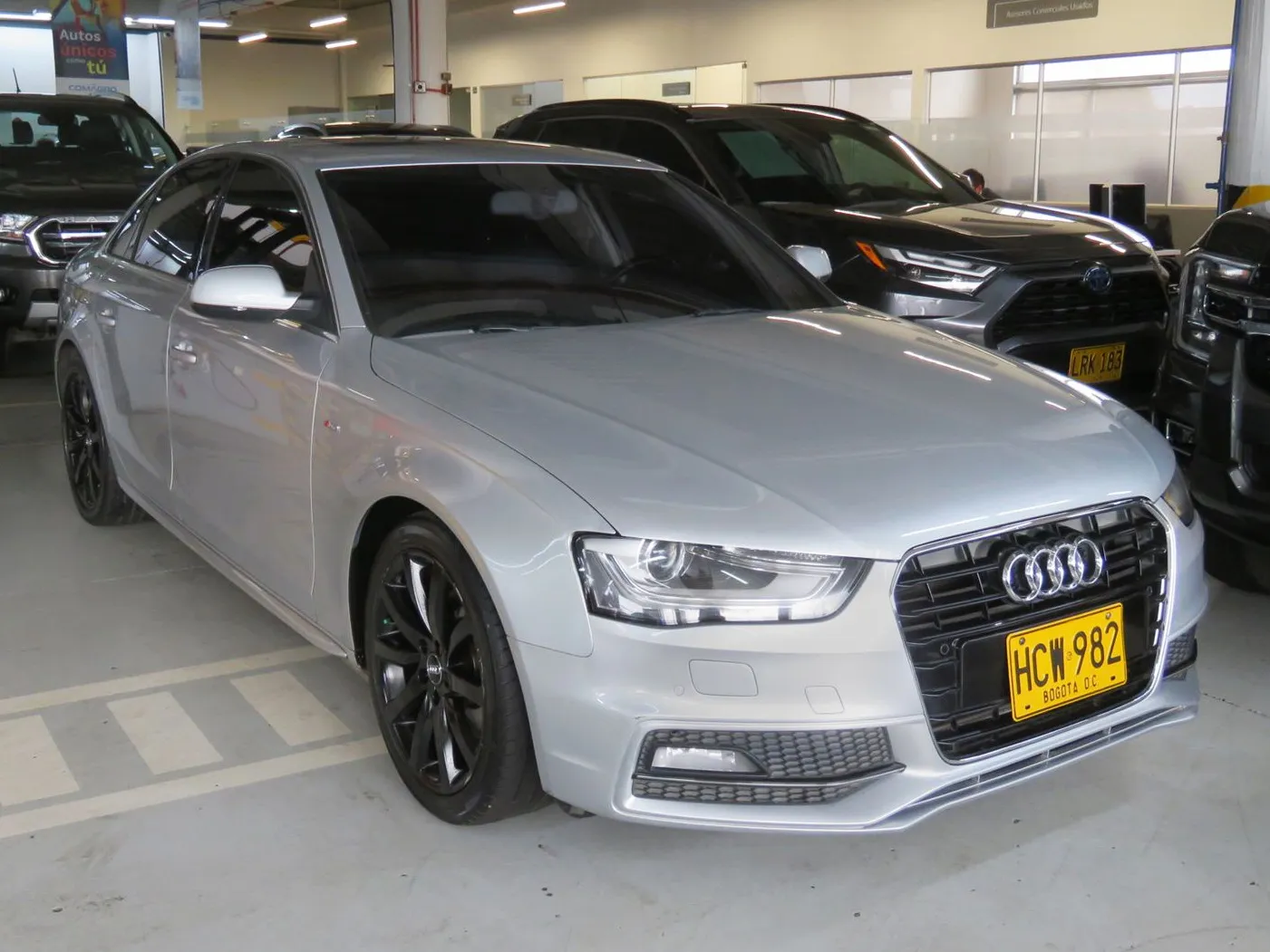 Audi A4 1.8 Tfsi Luxury Hcw982