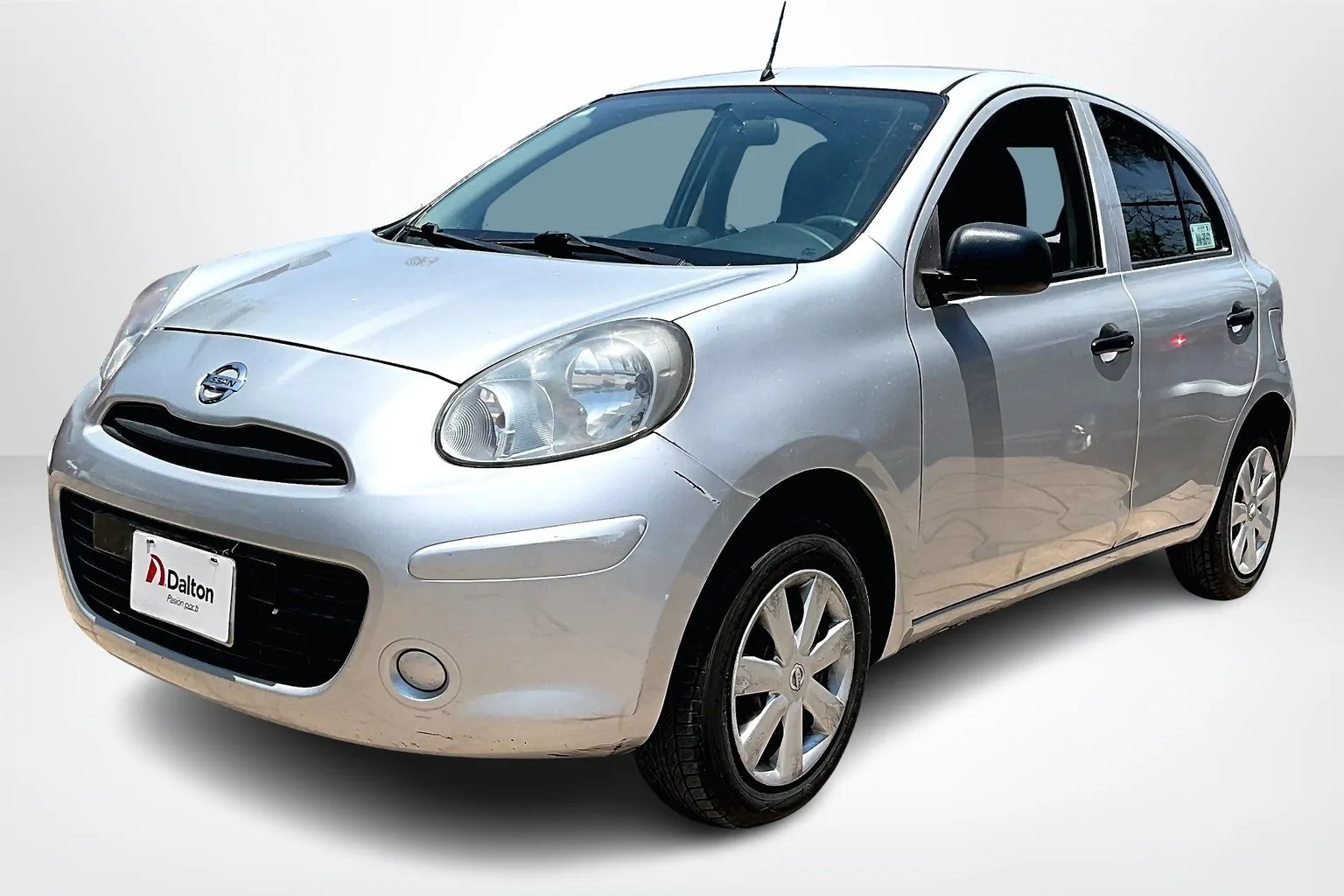 Nissan March 2018