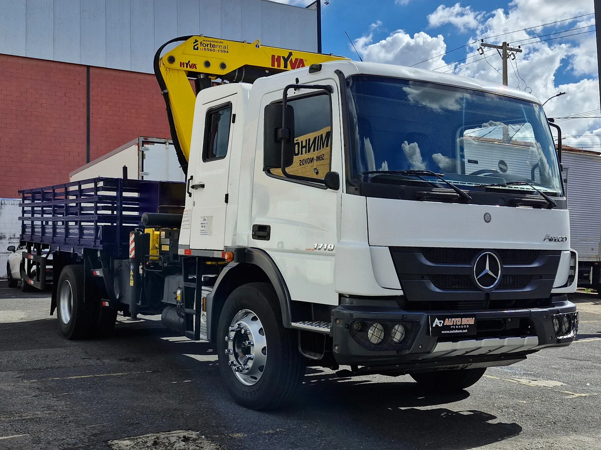 Mb Atego 1719 Munck 19 Toneladas Ñ É Iveco Tector 240e28