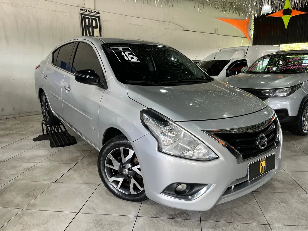 Nissan Versa Unique Flex