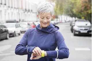 Apple Watch Series 4 vs Garmin Vivoactive 3