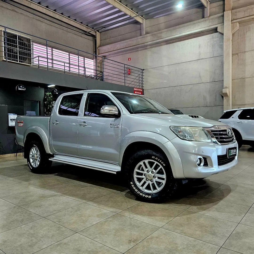 Toyota Hilux Cd4x4 Srv 2014