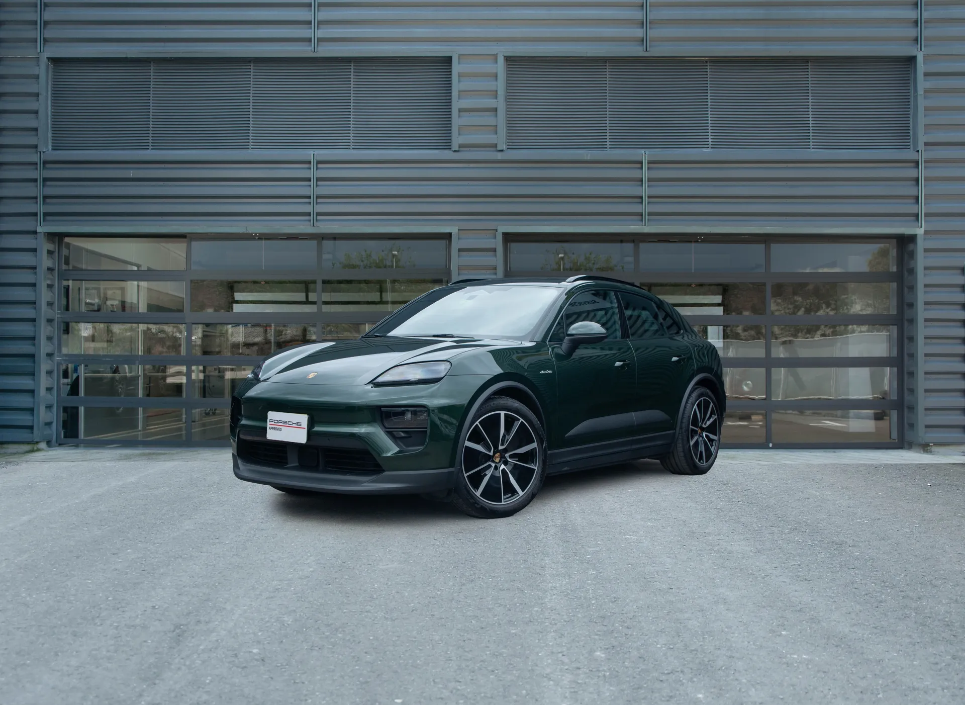 Macan 4 Bev