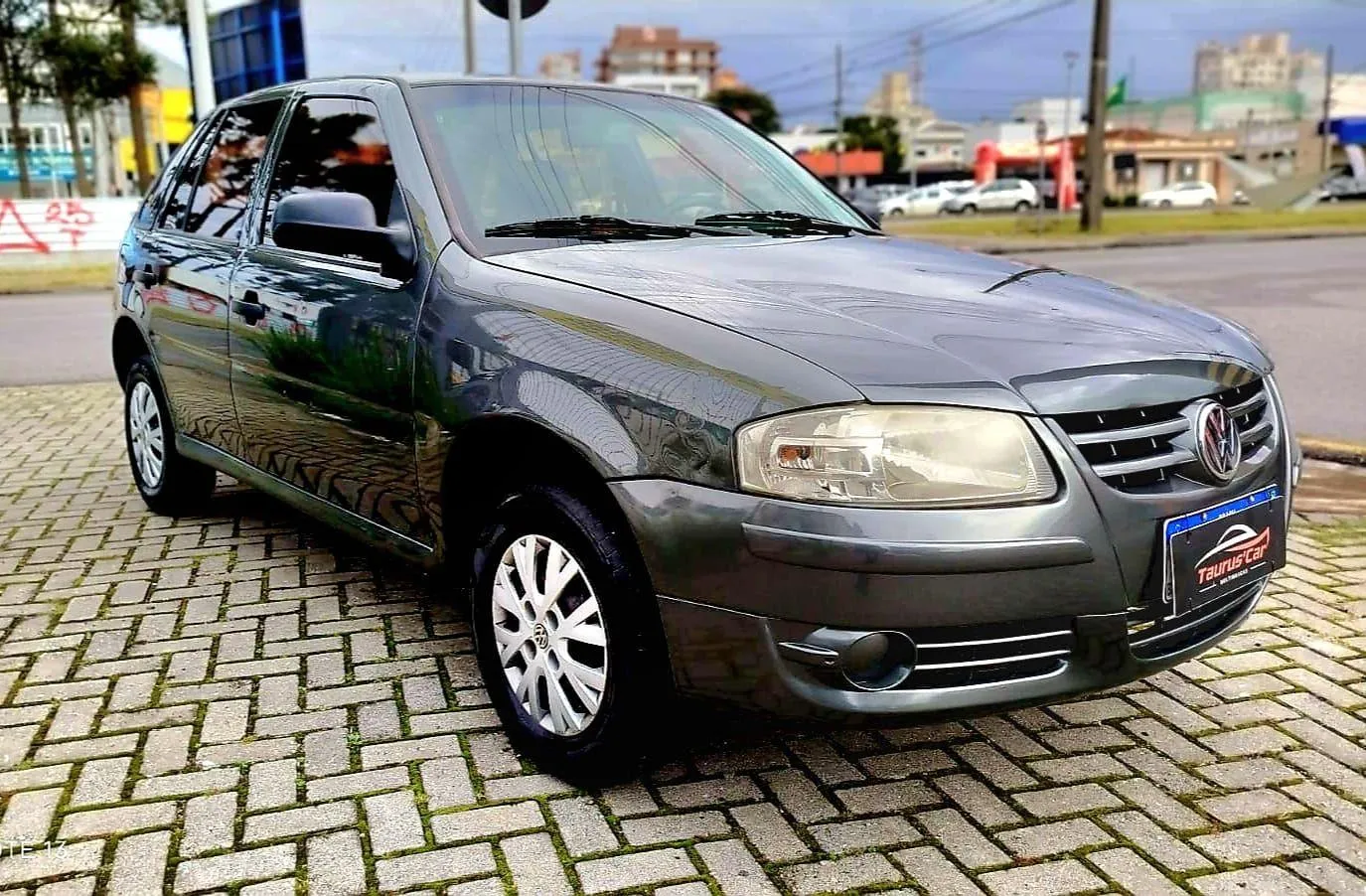 Volkswagen Gol 1.0 Giv 2013